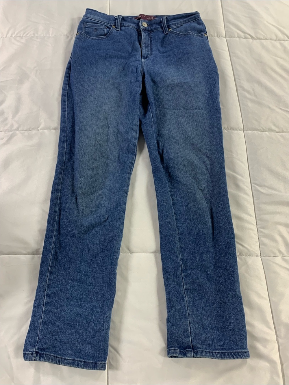 Pre loved GLORIA VANDERBILT jeans womens size 6 petite
